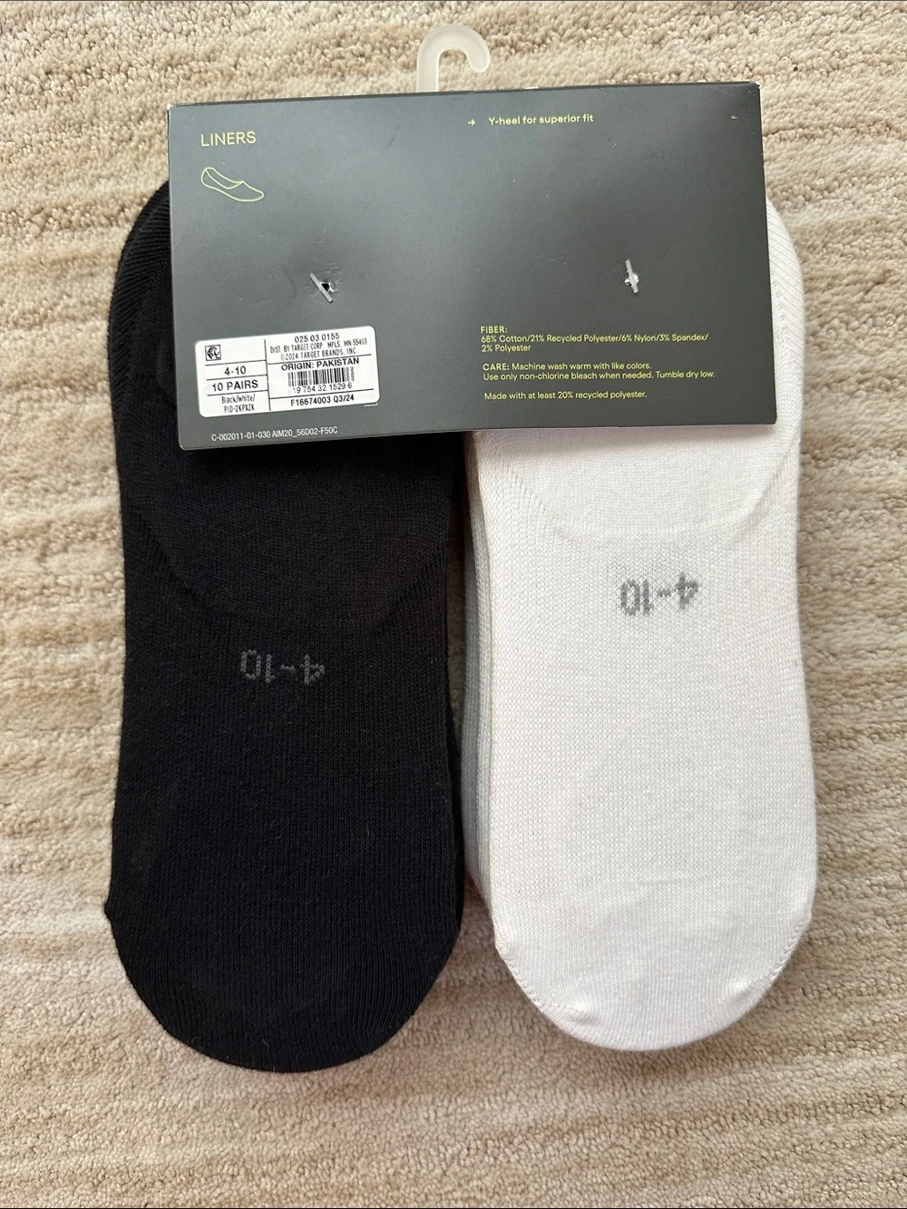 All In Motion Women’s Lightweight 10 Pack Liner Athletic Socks White Black 4-10